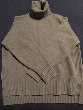 Polo Ralph Lauren - Women’s Olive Green Turtleneck Sweater